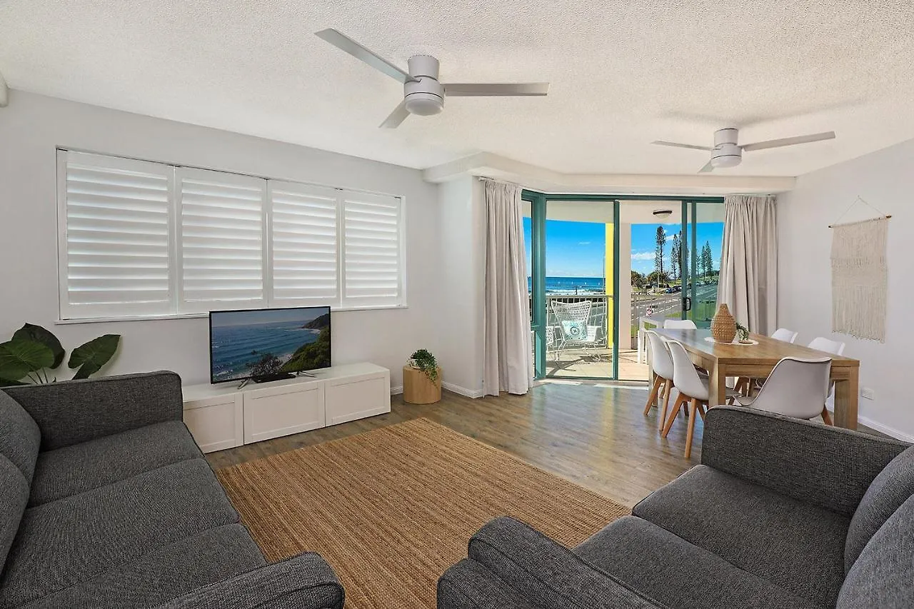 **** Resort Grand Palais Boolarong Beachside Apartments Alexandra Headland Australia