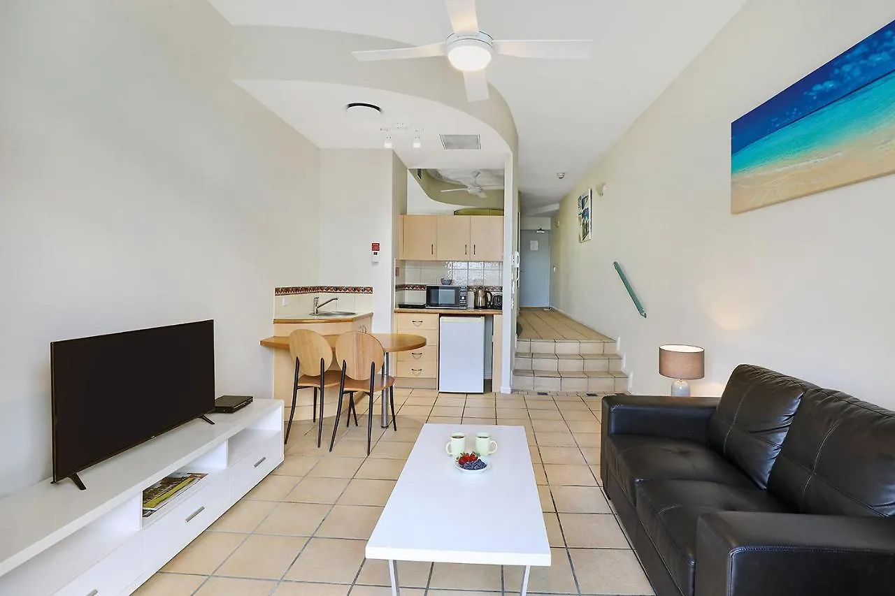 Resort Grand Palais Boolarong Beachside Apartments Alexandra Headland