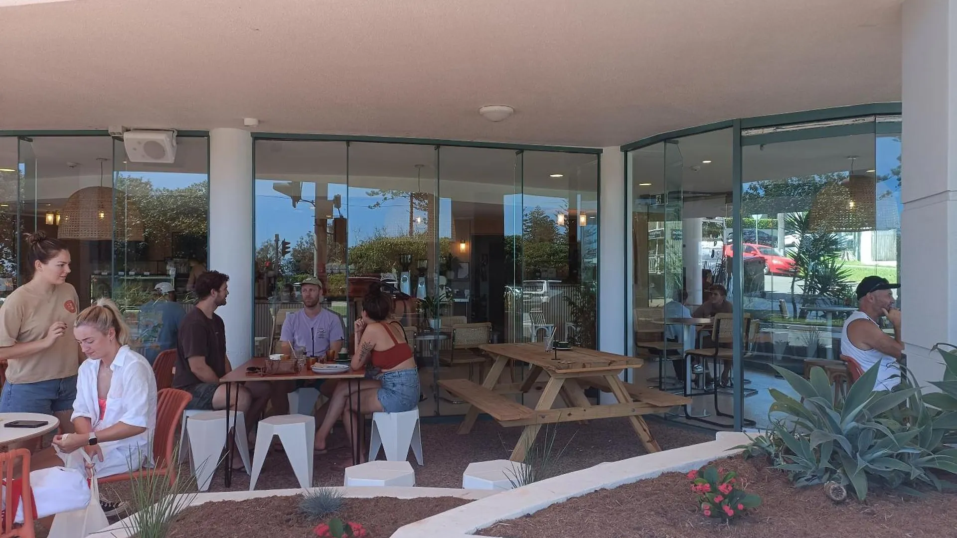 Grand Palais Boolarong Beachside Apartments Alexandra Headland Resort