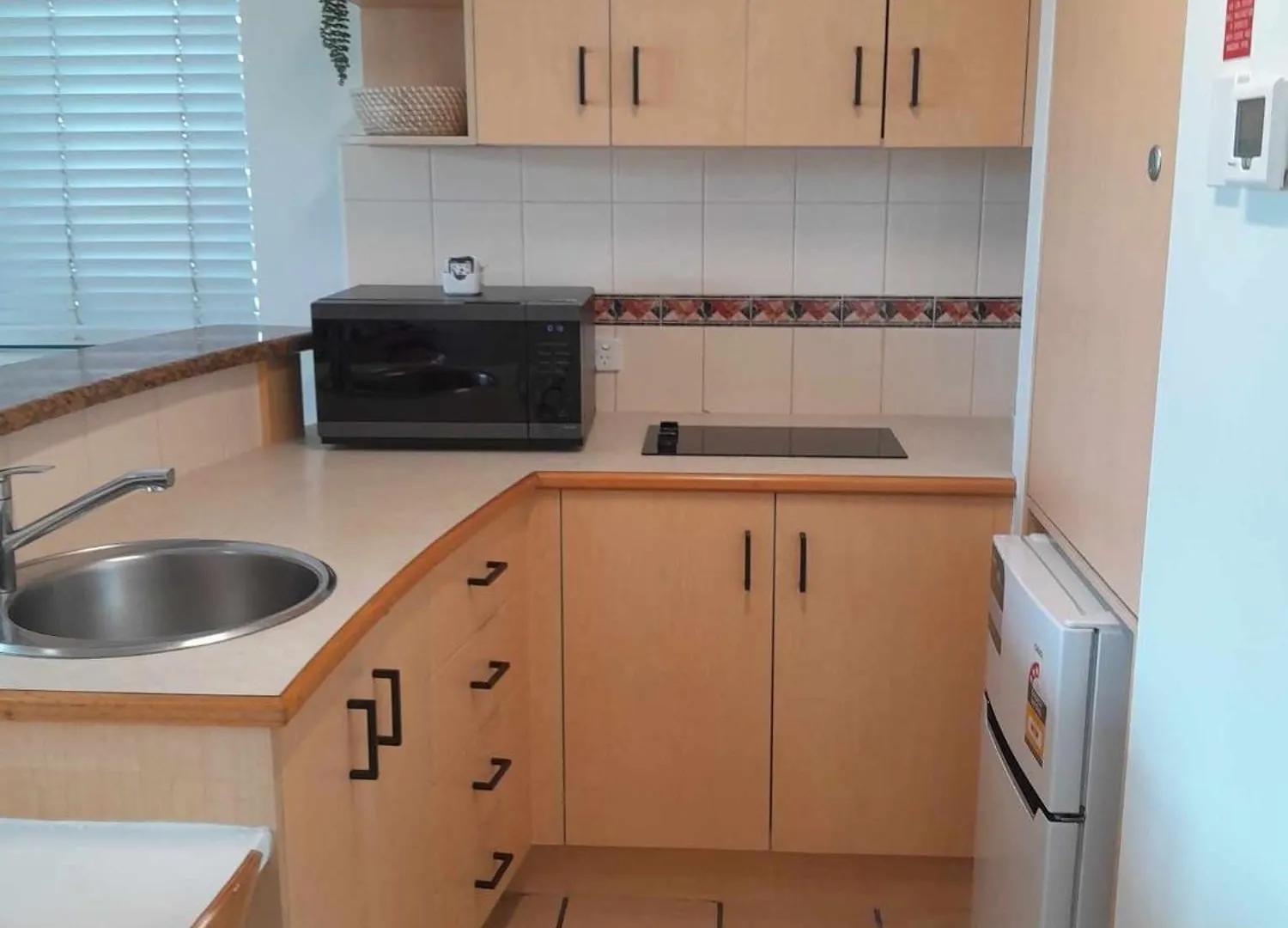 Resort Grand Palais Boolarong Beachside Apartments Alexandra Headland
