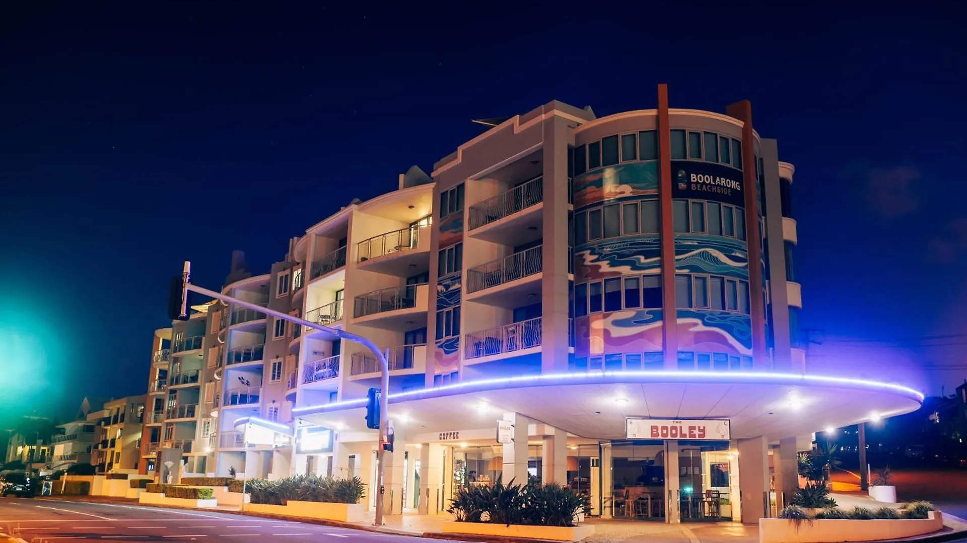 **** Resort Grand Palais Boolarong Beachside Apartments Alexandra Headland Australia