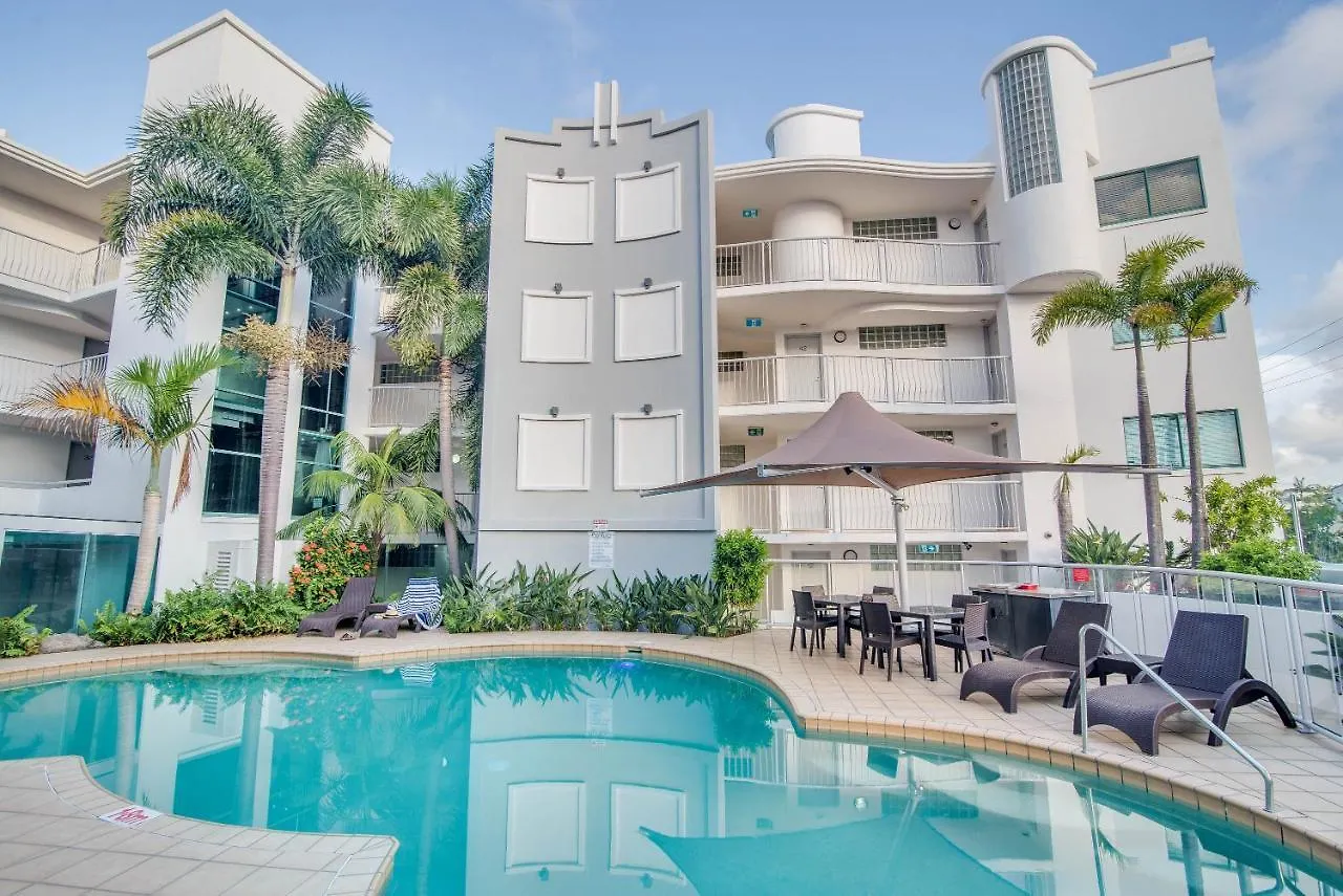 Resort Grand Palais Boolarong Beachside Apartments Alexandra Headland